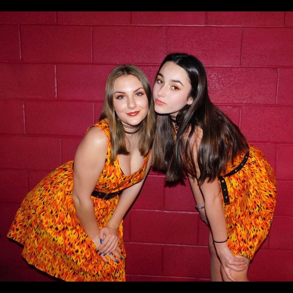 Meet your Posher, Sara - Picture 6 of 8